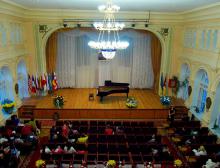 Одеська національна музична академія :: Фотогалерея :: V Міжнародний конкурс піаністів памяті Еміля Гілельса. Прес-конференція та жеребкування